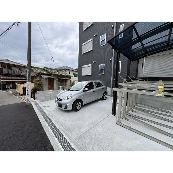 豊中市若竹町アパート 駐車場