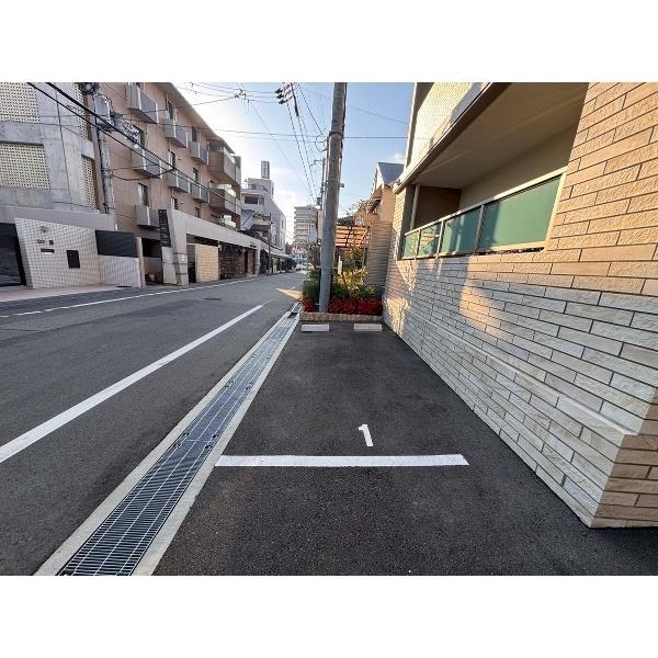豊中市北桜塚マンション 駐車場