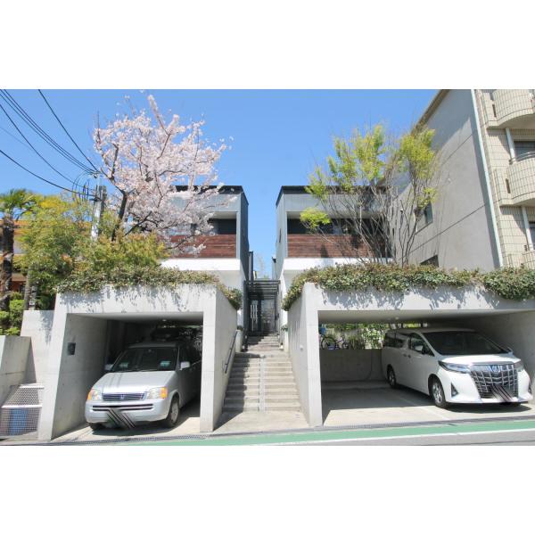  築21年8ヶ月 2階建の賃貸物件