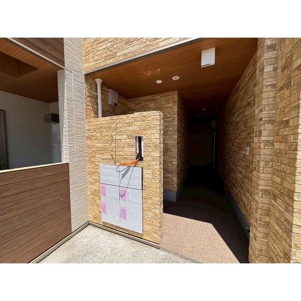 豊中市庄内東町アパート エントランス