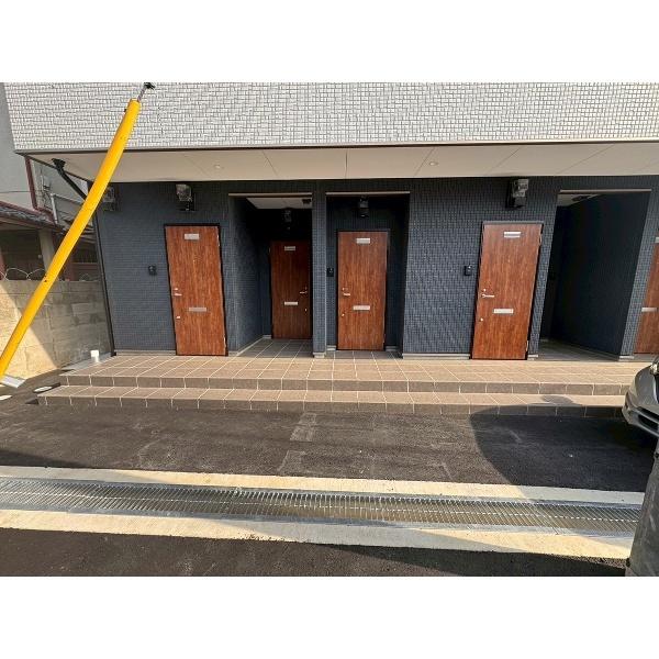 豊中市螢池中町アパート エントランス