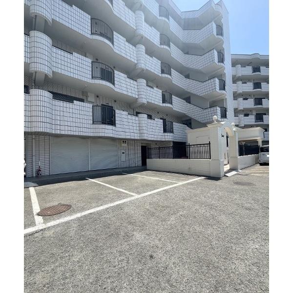 豊中市上新田マンション 駐車場