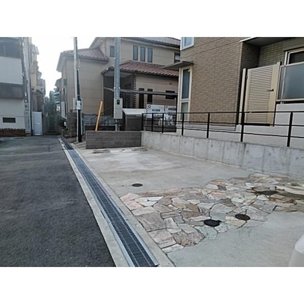 豊中市中桜塚アパート 駐車場