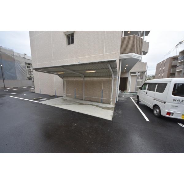 豊中市庄内幸町マンション 駐車場