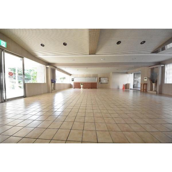 豊中市上新田マンション エントランス