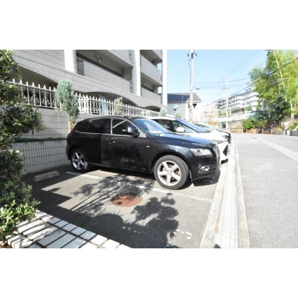 豊中市上新田マンション 駐車場