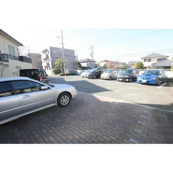豊中市上野西アパート 駐車場