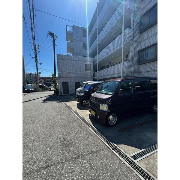 豊中市東豊中町マンション 駐車場