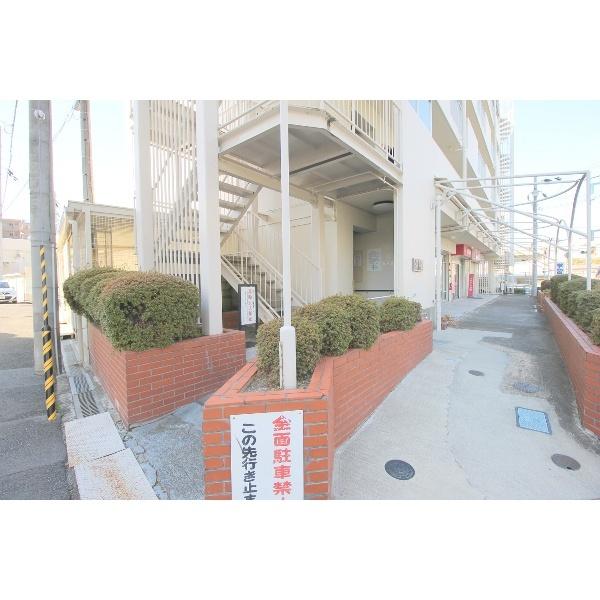 豊中市東泉丘マンション エントランス