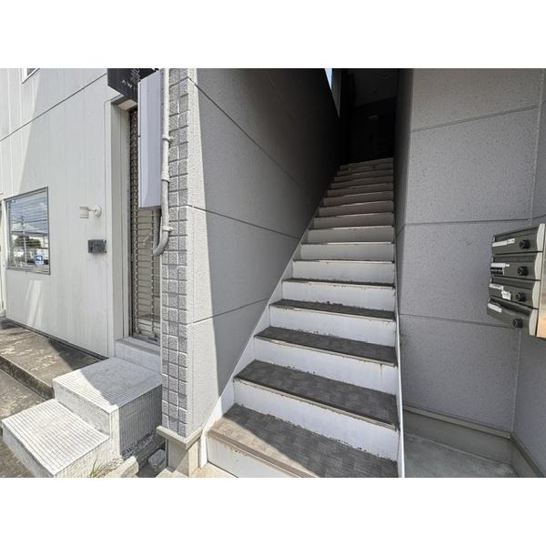 豊中市旭丘アパート エントランス