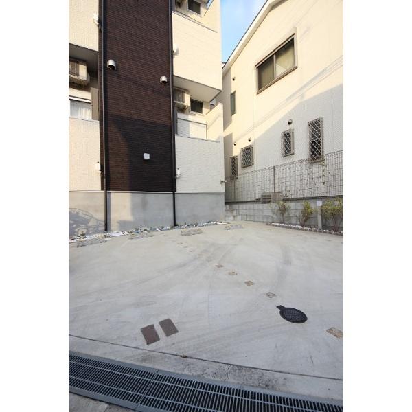 豊中市宝山町アパート 駐車場