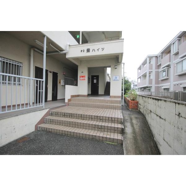 豊中市熊野町マンション エントランス