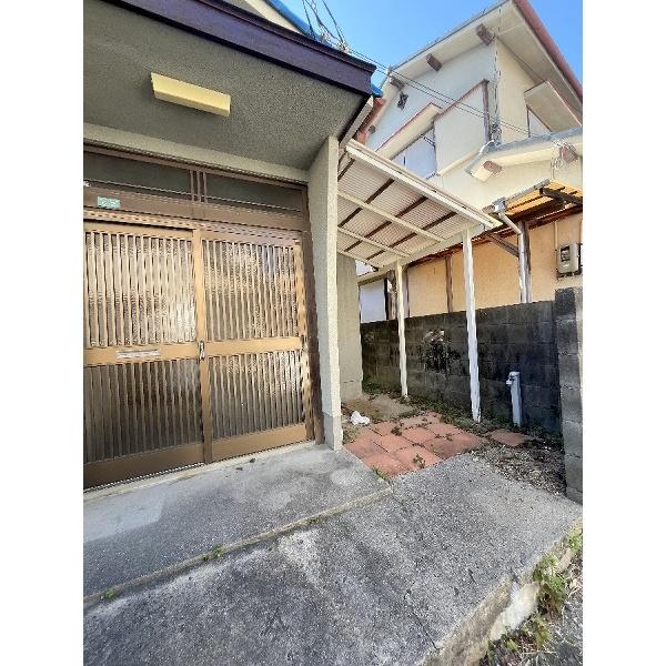 豊中市向丘一戸建 エントランス