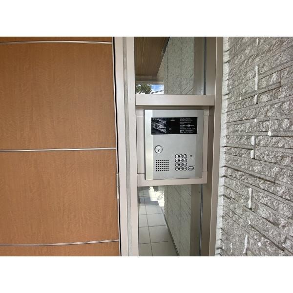 豊中市上新田マンション エントランス