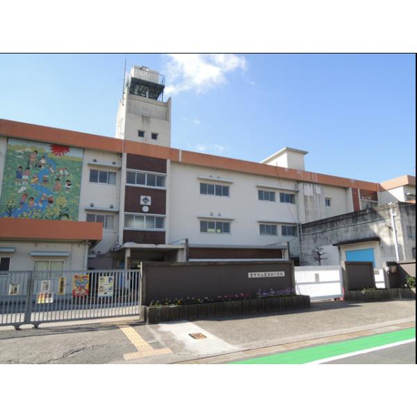 豊島西小学校：324m