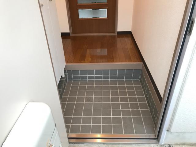 ユーカリハイツ 玄関