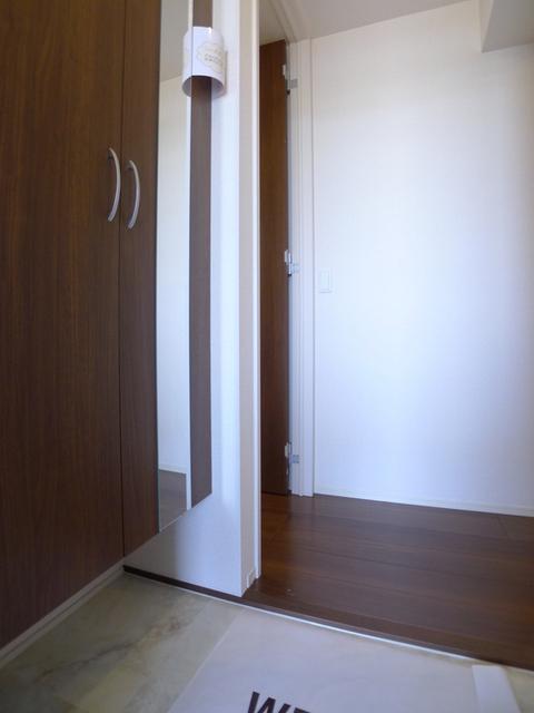 Droom SAKURA.J（302） 玄関