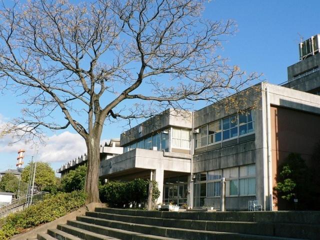 佐倉市立間野台小学校：349m