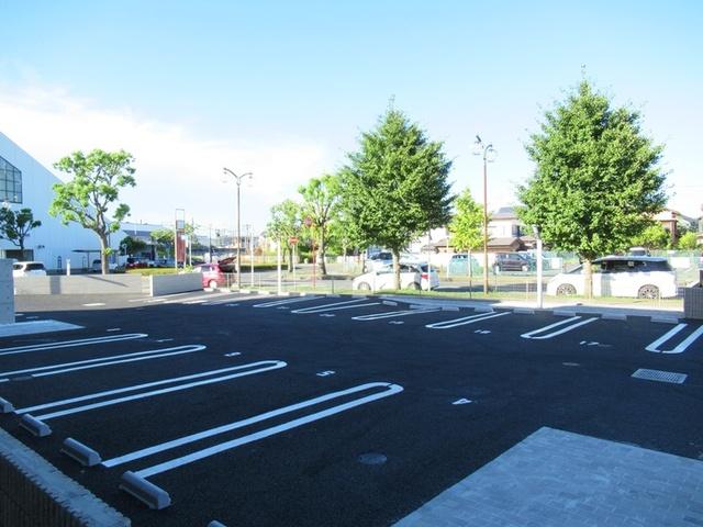 Felicidade（ﾌｪﾘｼﾀﾞｰｼﾞ）（308） 駐車場