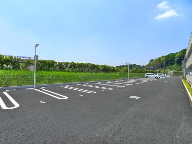 Droom SAKURA.J（302） 駐車場