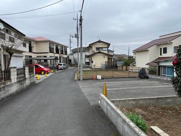 北側前面道路