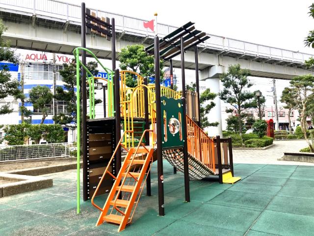 すぐ近くに公園があります