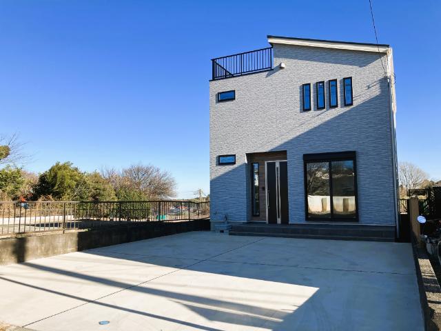 駐車スペース３台分