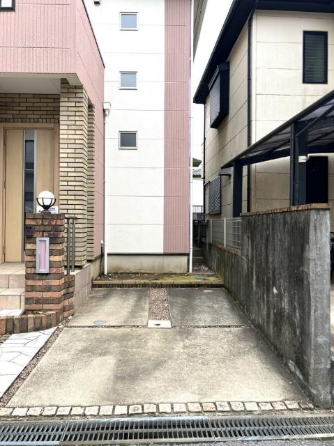 佐倉市井野１６１０　中古戸建 駐車場