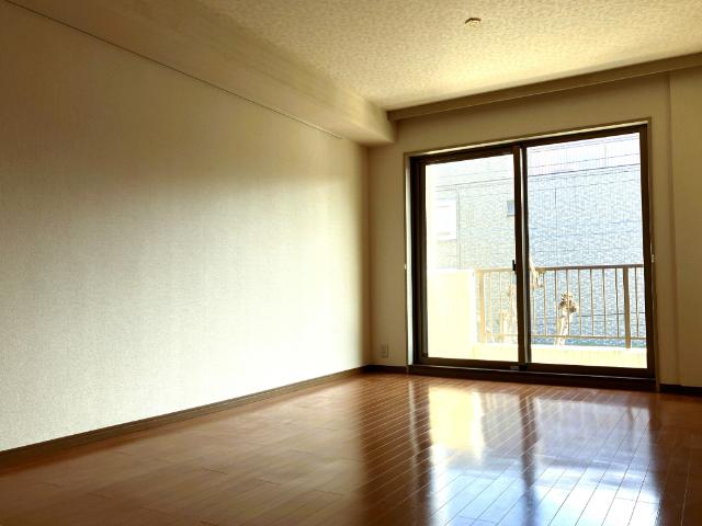 ハイホーム佐倉Ⅱ番館 リビング