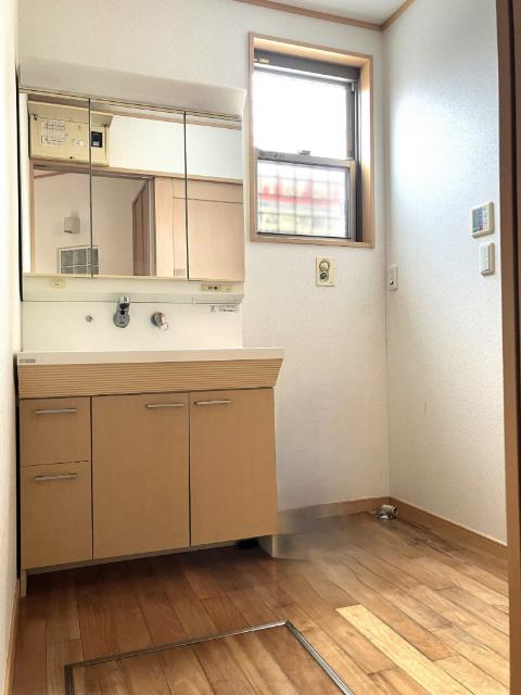 佐倉市井野１６１０　中古戸建 洗面