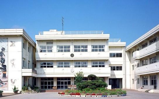 八街市立八街東小学校
