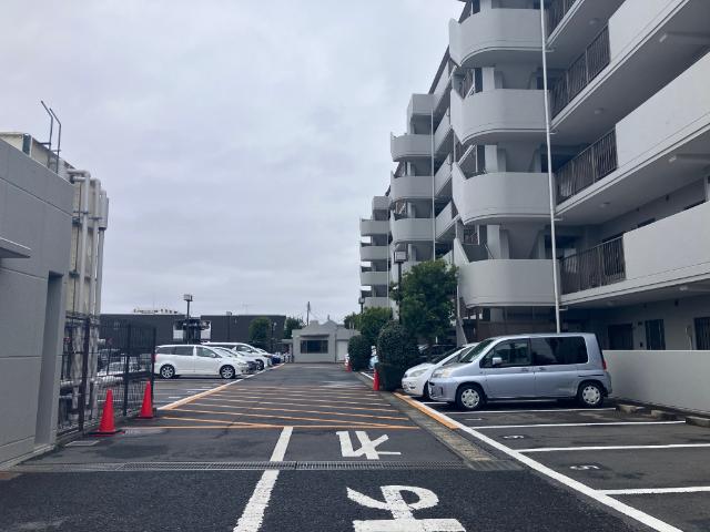レックスハイム志津 駐車場