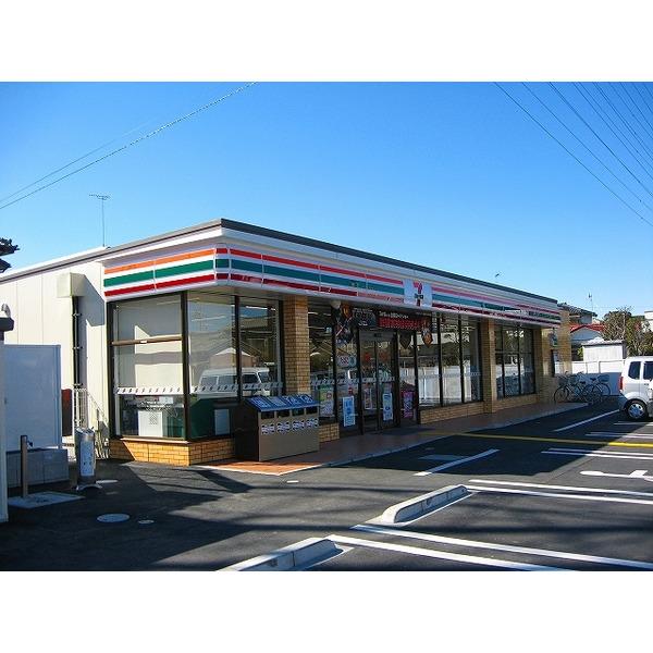 セブンイレブン北本東間2丁目店：574m
