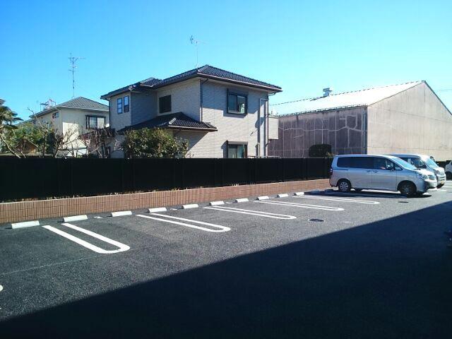 キューズ　エリシオン　Ｂ（305） 駐車場