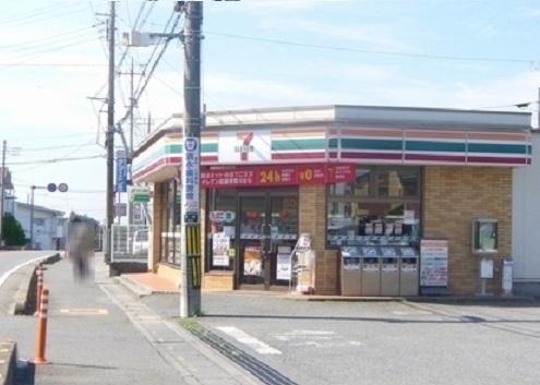 セブンイレブン鴻巣宮前店：1370m