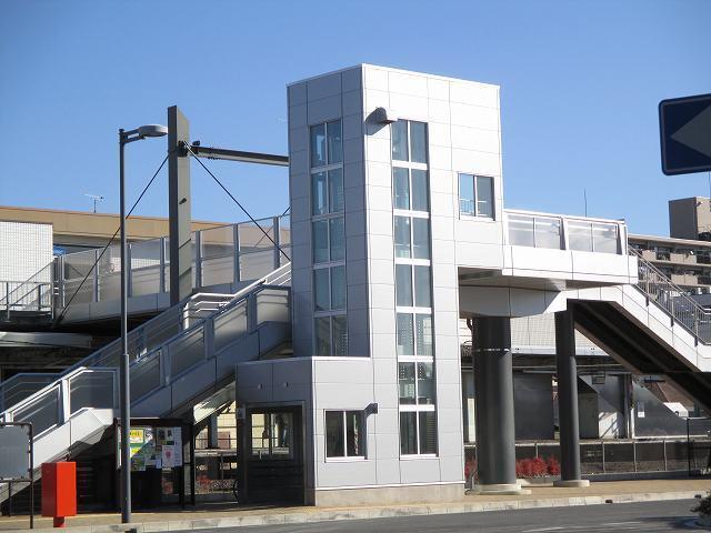 北鴻巣駅西口：1100m