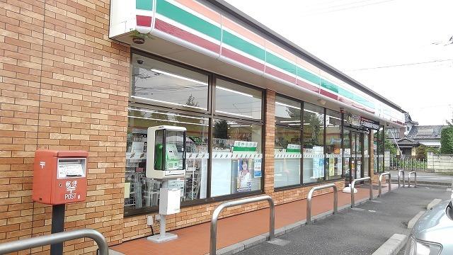 セブンイレブン加須大門町店：300m