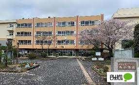 北本市立西小学校：372m