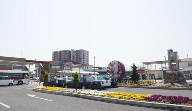 吹上駅：900m