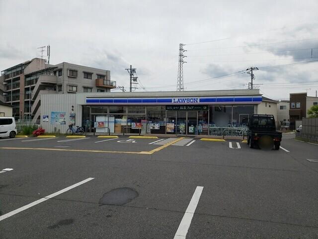 ローソン：646m