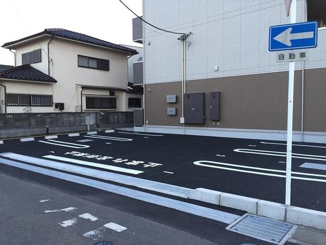 エヴァーラスティング桶川（303） 駐車場