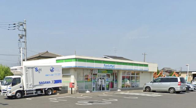 ファミリーマートさいたま三条店