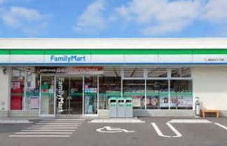 ファミリーマート小平小金井街道店：296m