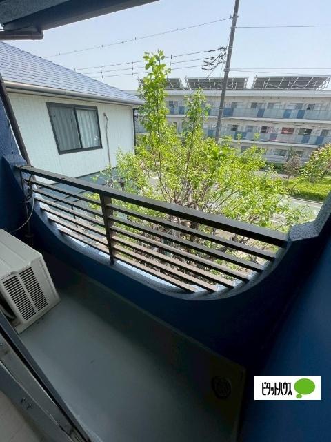 日野市多摩平アパート バルコニー