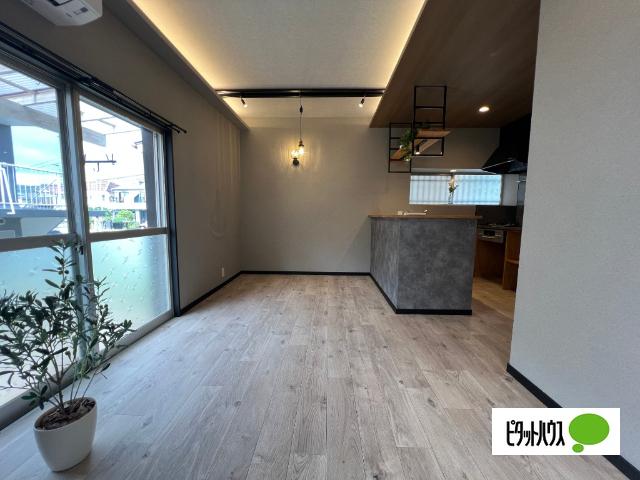 羽村市羽中一戸建 リビング