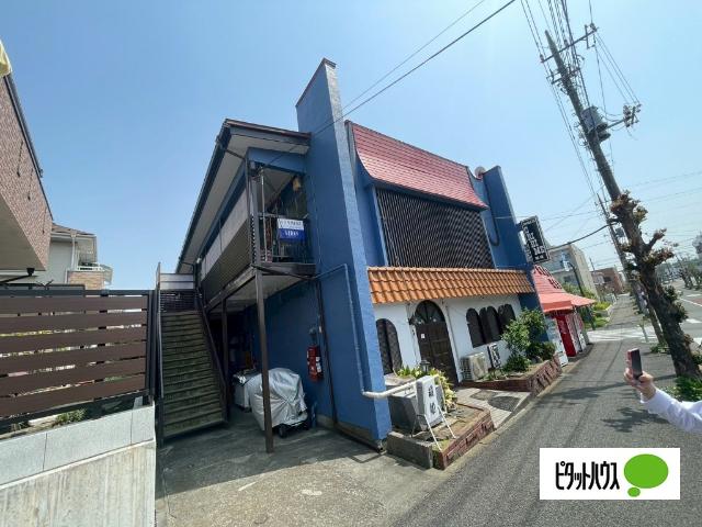 日野市多摩平アパート ロビー