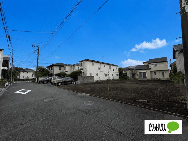 「ご成約プレゼント対象」日野市多摩平６丁目新築分譲（３号棟） 前面道路含む現地写真