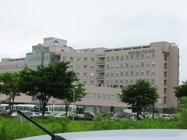 県立中央病院：850m
