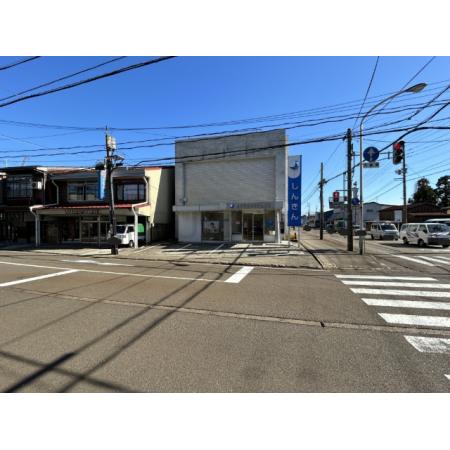 上越信用金庫稲田支店：1006m
