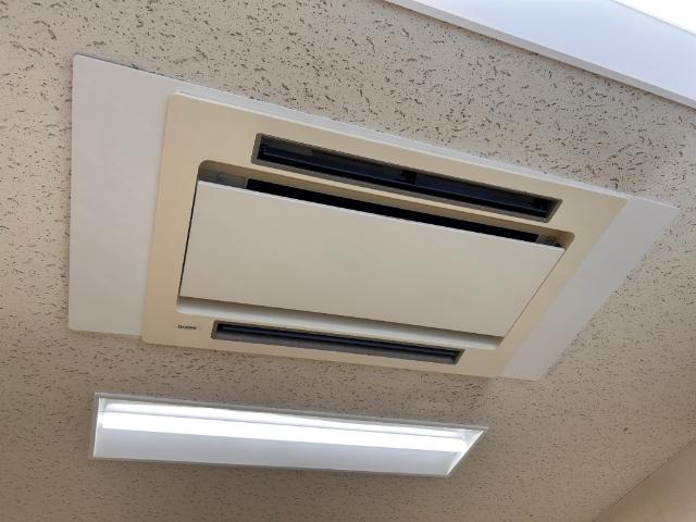 commercial 港町１丁目